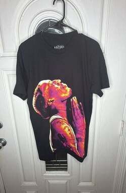 Rodman Apparel Dennis Rodman Praying Graphic T-Shirt